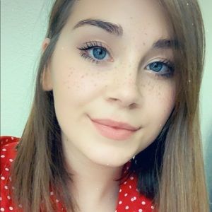 Meet your Posher, Brianna